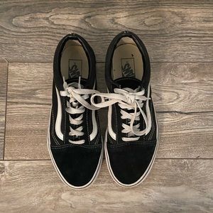 Black Old Skool Vans size 9 / 7.5
